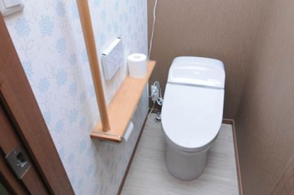 大崎市【アクセントクロスで爽やかなトイレリフォーム】