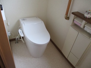 栗原市志波姫＿シンプルなタンクレストイレリフォーム