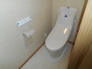 石巻市駅前北通り＿掃除の手間いらずトイレリフォーム
